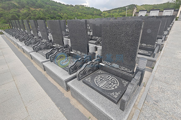 沈阳盘龙墓园 沈阳盘龙墓园